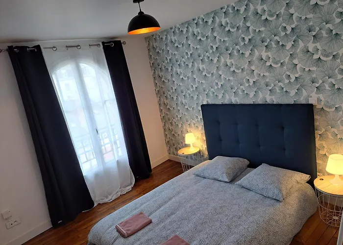 Chez Leon - Vue Cathedrale - Hyper Centre דירה